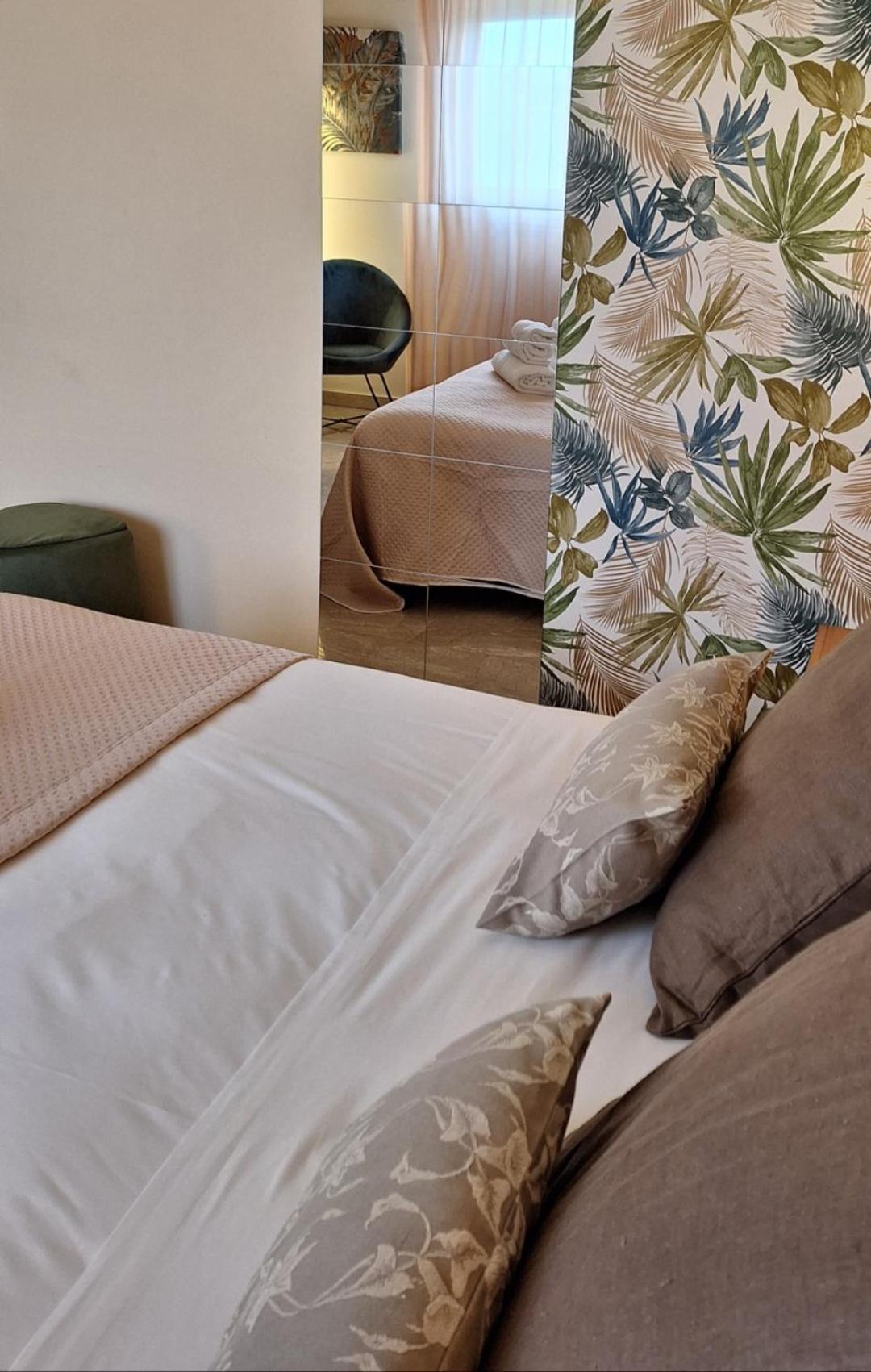 Laranda Rooms Milazzo Room photo